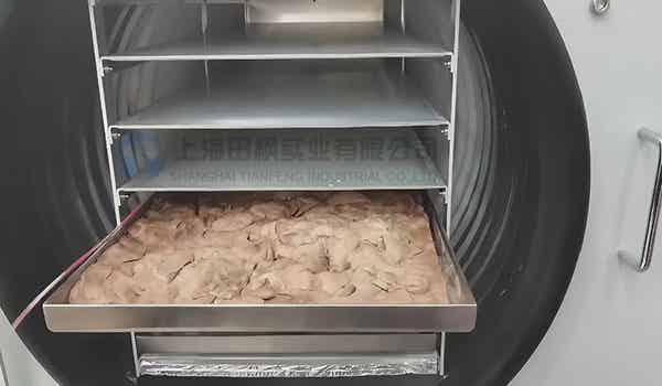 鸡肝冻干：宠物食品冻干机应用鸡肝冻干的特点