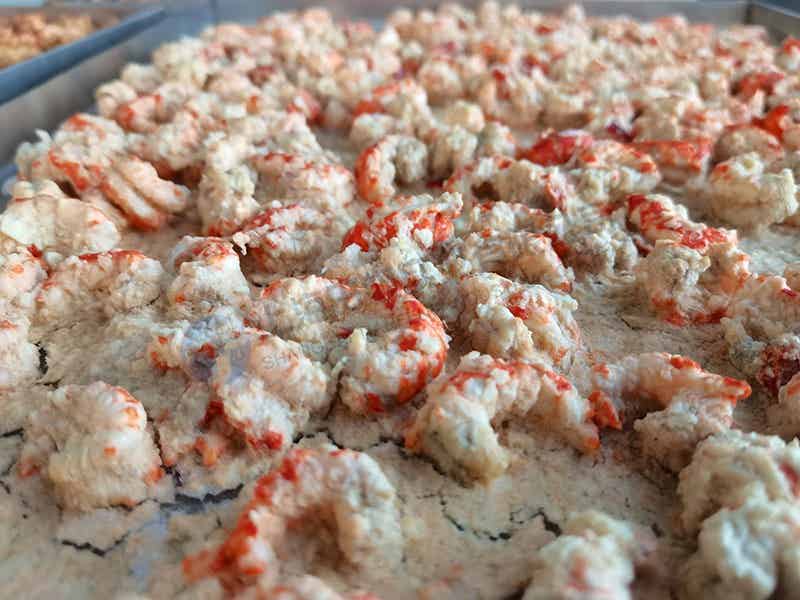蒜蓉龙虾冻干：海鲜真空冷冻干燥机应用在龙虾冻干加工
